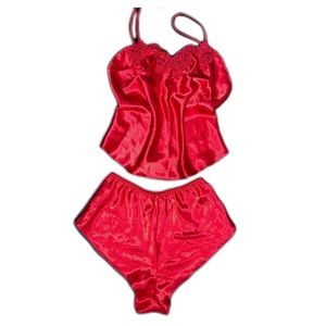 Victoria’s Secret gold label set